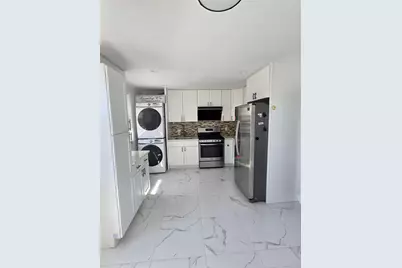 7058 260th Street #15H42, Glen Oaks, NY 11004 - Photo 9