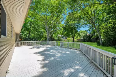 8 Camille Lane, Holbrook, NY 11741 - Photo 9