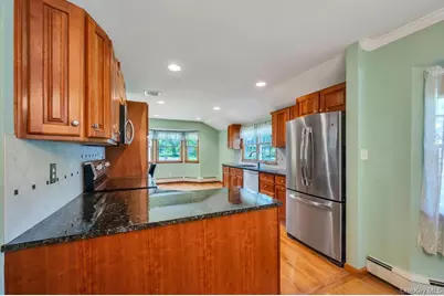 8 Camille Lane, Holbrook, NY 11741 - Photo 19
