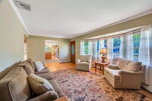 8 Camille Ln, Holbrook, NY 11741 - Photo 13