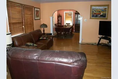 24126 86th Road, Bellerose, NY 11426 - Photo 5