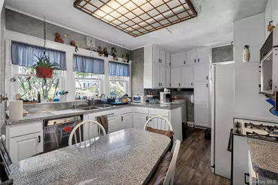 616 Munro Avenue, Mamaroneck, NY 10543 - Photo 13