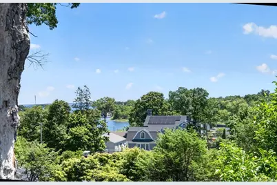 616 Munro Avenue, Mamaroneck, NY 10543 - Photo 21