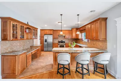 14 Kent Road, Valley Stream, NY 11580 - Photo 5