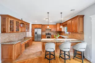 14 Kent Rd, Valley Stream, NY 11580 - Photo 5