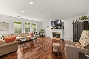 634 Myrtle Ave, West Islip, NY 11795 - Photo 9