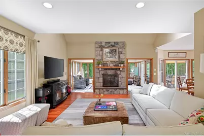 7 Huntington Connecticut Lane, New Fairfield, CT 06812 - Photo 21