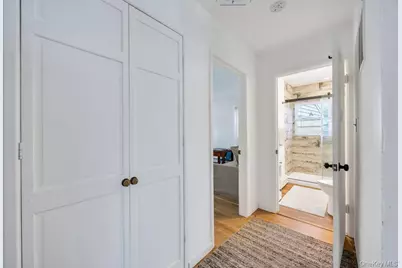 8 Lilac Lane, Levittown, NY 11756 - Photo 17