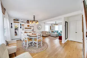 8 Lilac Ln, Levittown, NY 11756 - Photo 7