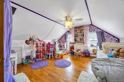 8 Lilac Lane, Levittown, NY 11756 - Photo 15