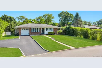 3 Bayberry Drive, Saint James, NY 11780 - Photo 1