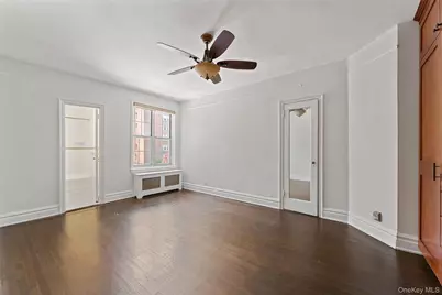 25 Parkview Avenue #2E, Bronxville, NY 10708 - Photo 11
