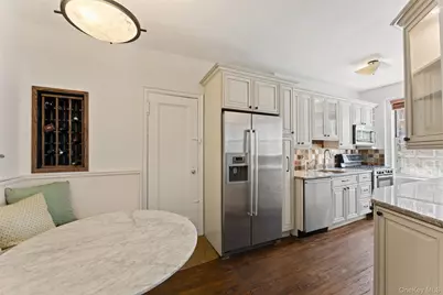 25 Parkview Avenue #2E, Bronxville, NY 10708 - Photo 7