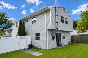 89 Woodycrest Dr, Farmingville, NY 11738 - Photo 23