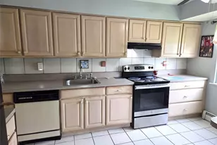89 Woodycrest Dr, Farmingville, NY 11738 - Photo 9