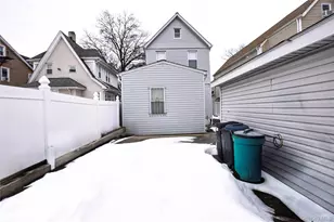 109-40 175th St, Jamaica, NY 11433 - Photo 3