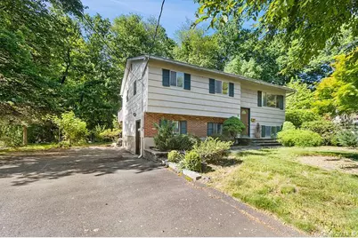 31 Amarillo Drive, Nanuet, NY 10954 - Photo 3