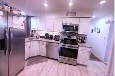 2360 Milburn Avenue, Baldwin, NY 11510 - Photo 3