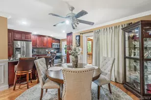 118 Ledgewood Dr, Smithtown, NY 11787 - Photo 19