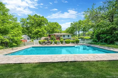 118 Ledgewood Drive, Smithtown, NY 11787 - Photo 11