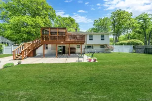 118 Ledgewood Dr, Smithtown, NY 11787 - Photo 5