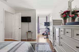 1025 Knickerbocker Rd, Island Park, NY 11558 - Photo 17