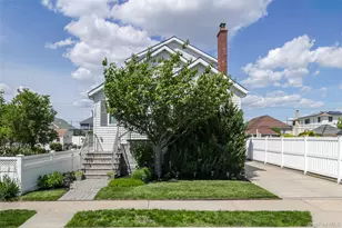 1025 Knickerbocker Rd, Island Park, NY 11558 - Photo 27