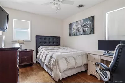 1025 Knickerbocker Road, Island Park, NY 11558 - Photo 15