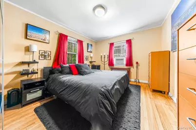 8318 164 Street, Jamaica, NY 11432 - Photo 9