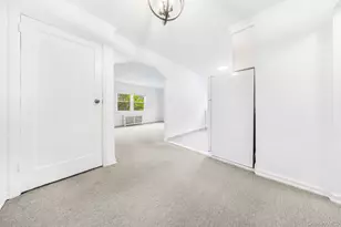 83-18 164th St, Jamaica, NY 11432 - Photo 15