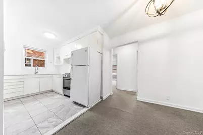 8318 164 Street, Jamaica, NY 11432 - Photo 17