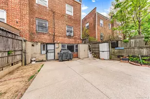 83-18 164th St, Jamaica, NY 11432 - Photo 3