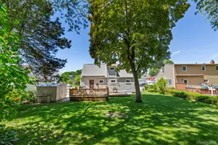 12 Leslie Ln, Massapequa, NY 11758 - Photo 17