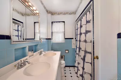 73 Lincoln Avenue, Yonkers, NY 10704 - Photo 13