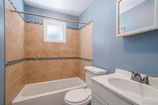 117 Timberline Dr, Brentwood, NY 11717 - Photo 17