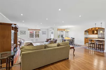 162-21 Powells Cove Boulevard #2R, Whitestone, NY 11357 - Photo 11