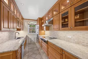 162-21 Powells Cove Blvd, Whitestone, NY 11357 - Photo 5