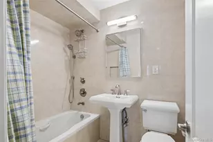 162-21 Powells Cove Blvd, Whitestone, NY 11357 - Photo 15