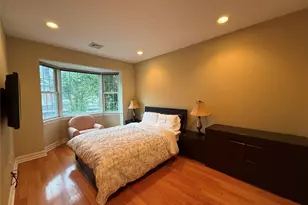 40 Portico Pl, Great Neck, NY 11021 - Photo 9