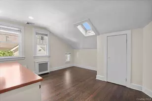 625 Lorraine St, Mamaroneck, NY 10543 - Photo 11