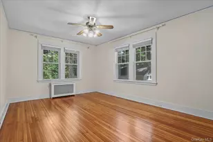 625 Lorraine St, Mamaroneck, NY 10543 - Photo 9