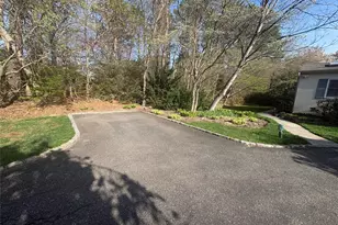54 Old Brook Rd, Dix Hills, NY 11746 - Photo 11