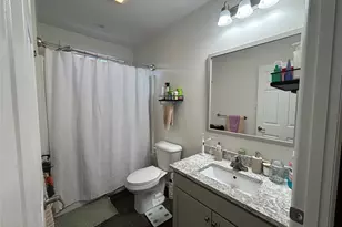 1661 Old Country Rd, Riverhead, NY 11901 - Photo 17