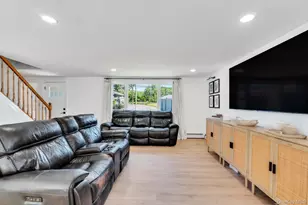 338 Easton St, Ronkonkoma, NY 11779 - Photo 7