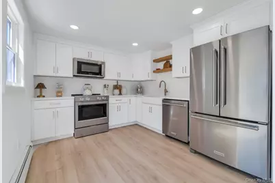 338 Easton Street, Ronkonkoma, NY 11779 - Photo 13