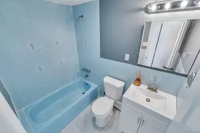338 Easton Street, Ronkonkoma, NY 11779 - Photo 17