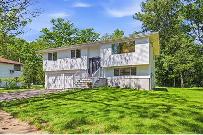 155 Brooklyn Avenue, Greenlawn, NY 11743 - Photo 33