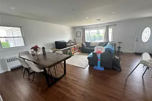 1741 Warren Pl, Merrick, NY 11566 - Photo 13