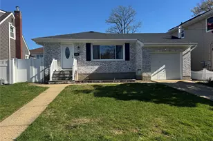 1741 Warren Pl, Merrick, NY 11566 - Photo 27
