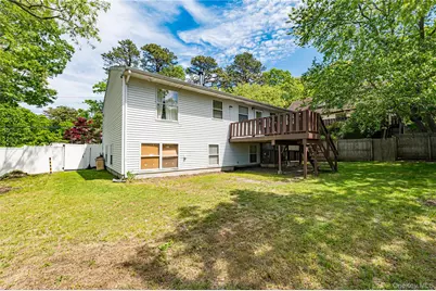 34 Roberts Street, Mastic, NY 11950 - Photo 17